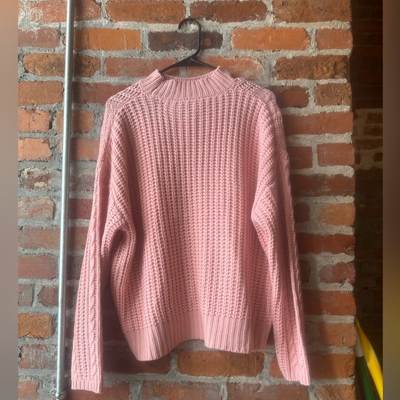 Time and Tru Women’s Sweater size: L (12-14) - Picture 4 of 5